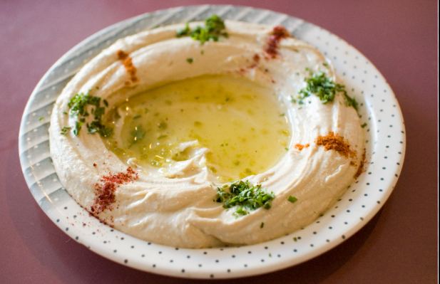 حمص بطحينية