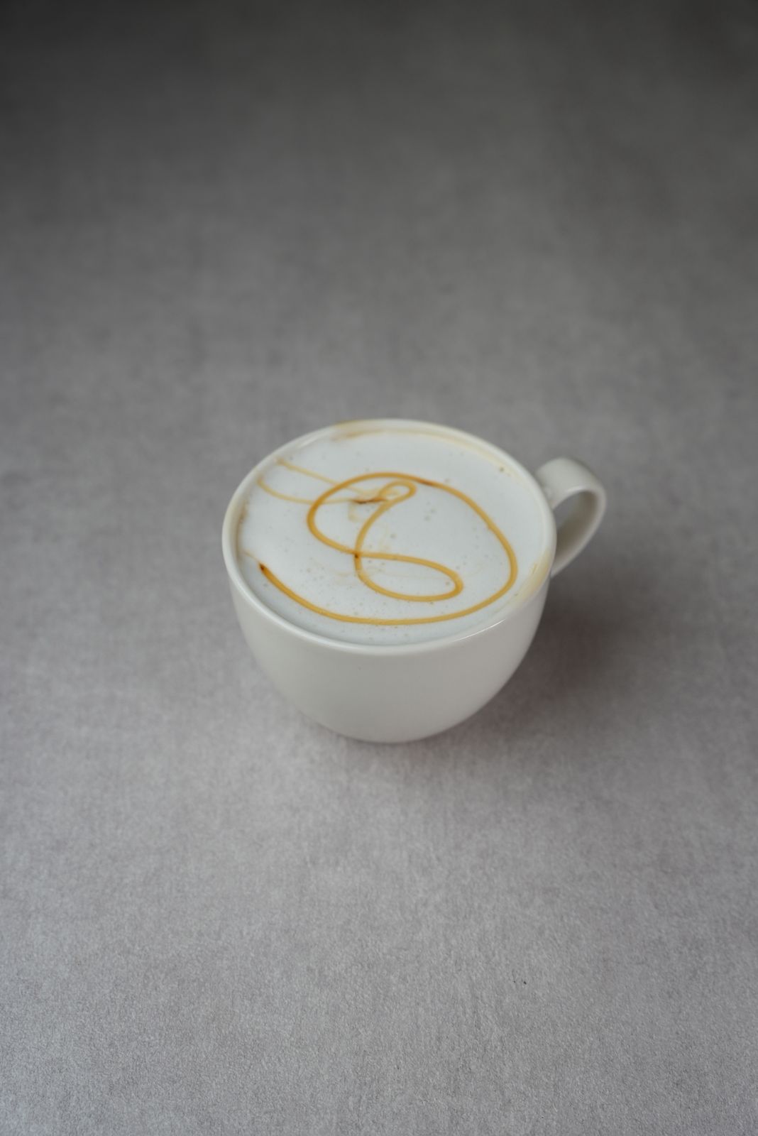 حليب مع عسل بالزبدة